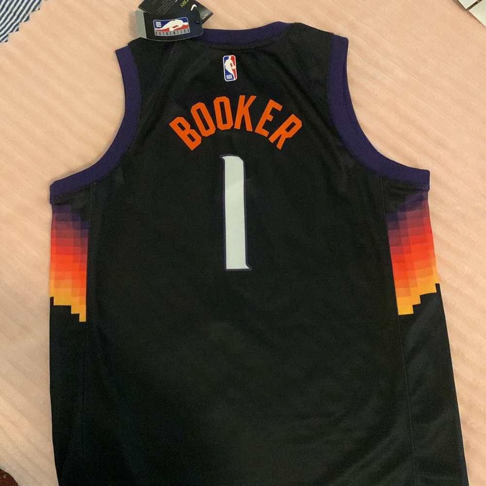 Phoenix Sun’s Devin Booker Jersey NWT